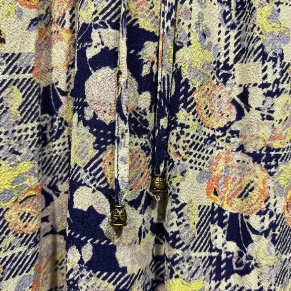 Skies Are Blue Floral Long Sleeve Dress - Picture 4 of 4